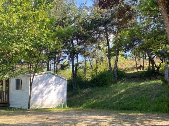 Emplacement Confort medium Tente / Van <6m (avec électricité)