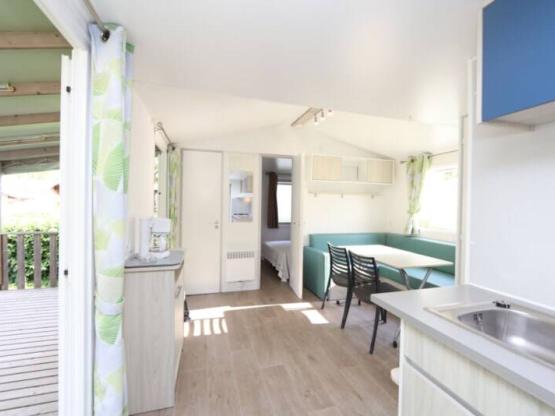 Mobilheim mit 2 Schlafzimmern + Klimaanlage + Terrasse