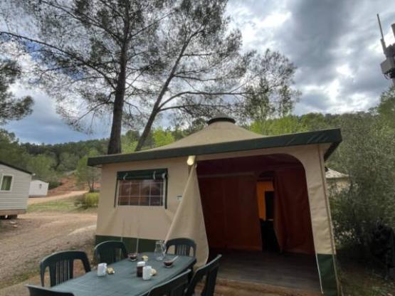 Bungalow Toilé Standard 20m² 2 chambres - sanitaire individuel extérieur + Auvent - sans clim
