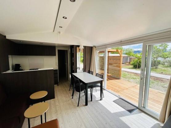 Mobil-home 3 chambres PREMIUM (CLIM + PLANCHA + TV)