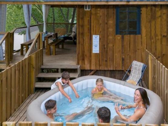 CHALET KENYA. STANDARD AVEC SPA