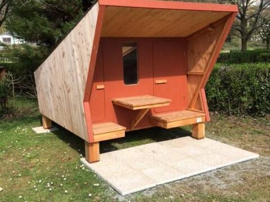Cabane randonneurs 4m2 +couette et oreillers fournis (sans sanitaire)