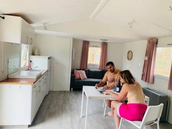 Mobil-Home - 29m2 - WC, Douche, Terrasse