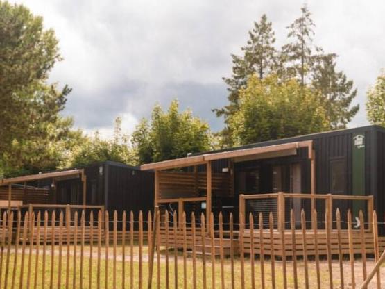 NIEUW - Home Flower Premium 35 m² (3 slaapkamers - 6p.) + halfoverdekt terras van 18 m² + vaatwasser