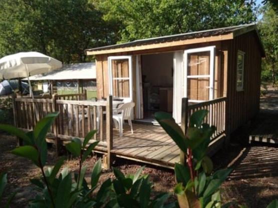 Cabane Bois - 10 m² - 2 chambres - sans salle de bain
