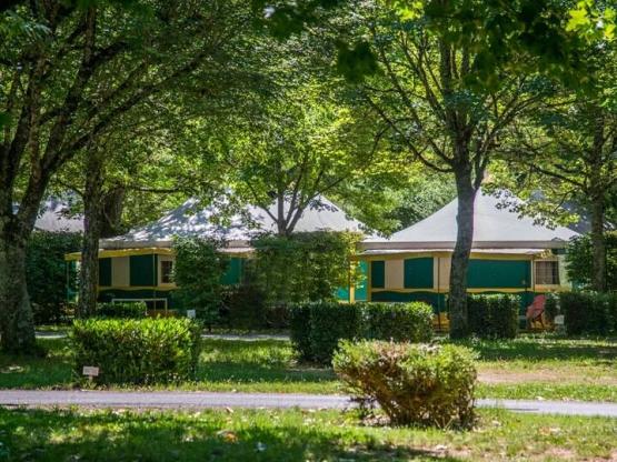 Bungalowtent Pagan Standard 25m² - 2 slaapkamers - met sanitair