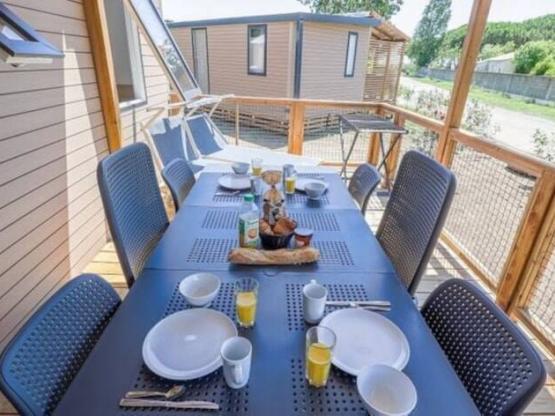 MH Ultimate  PLUS - 47 m² - 3 chambres - 2 SDB - TV - Clim - Terrasse Lounge