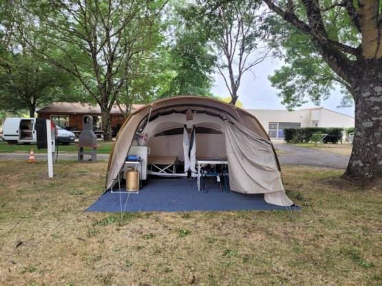Tente prêt à camper