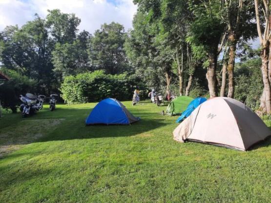 Emplacement Sans électricité tente ou 1 Van ou 1 fourgon aménagé