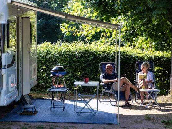 Premium pitch (private bathroom + bike hire + wellness access)