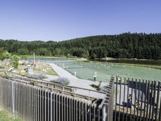 Stellplatz mit unbegrenztem Zugang zum Biopool