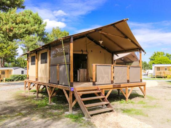 Tente Lodge Confort 34m² (2 chambres) - avec sanitaires