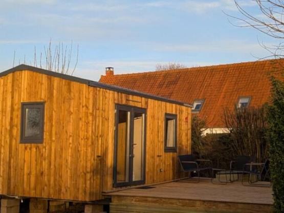 Cabane Vintage 2 chambres / cuisine / toilettes (installée en 2025 !)