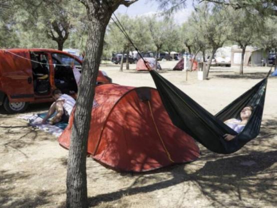 Pitch without electricity