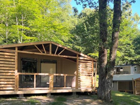 NOUVEAUTE : Cabane toilée Cotton Flower Confort 28m² (2 chambres) + TV + terrasse couverte 16m²