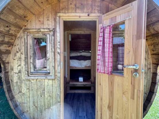 Hébergement insolite: le tonneau -