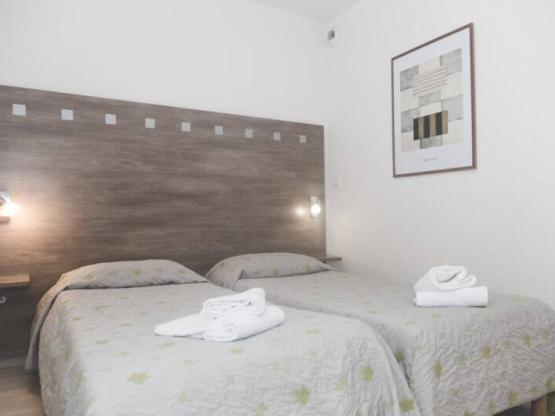 2 pièces lits simples