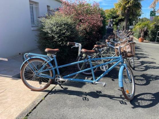 Mobil-home LUXE SPA climatisé - 2 chambres - 2 salles de bain - 2 WC (année 2025)