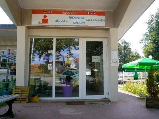 Camping-Car Forfait confort 2 personnes (Elec 10A, Sanitaires)