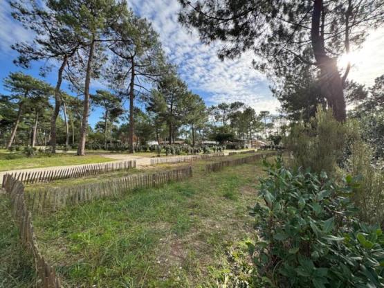 Emplacement Partagé vélos ou piétons + tente (Pas de véhicule)