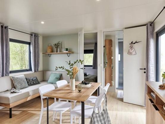 Mobilhome HAUTE-SAVOIE 2 chambres 32m²-terrasse couverte 18m² -4 pers.