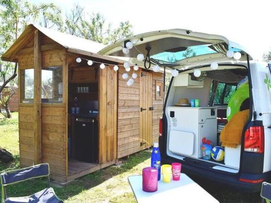 Emplacement nu avec sanitaire privatif / Freecamp