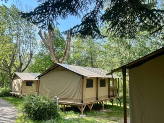 Lodge Kenya Evasion Confort 34m² - 2 chambres 2/5 personnes (avec sanitaires) + Terrasse