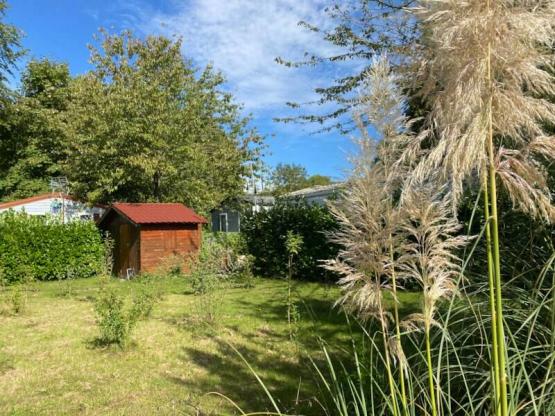 Petit emplacement pour tente