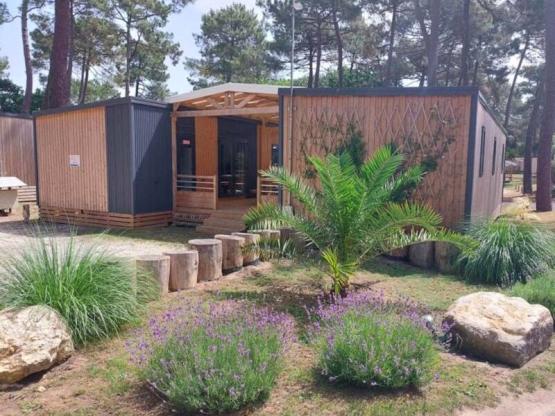 Stacaravan Premium Tribu Bassin 12 Pers