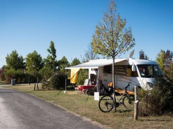 Pitch with electricity