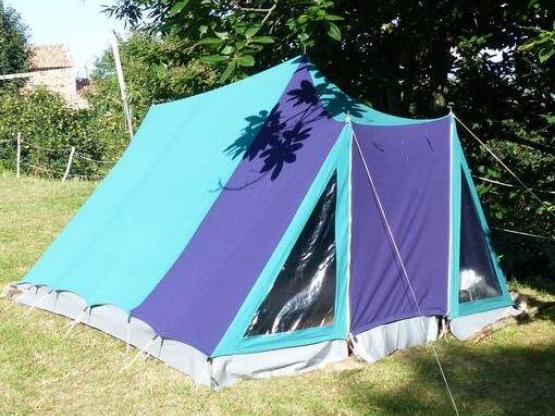 Emplacement prêt à camper 70'  caravane + tente vintage