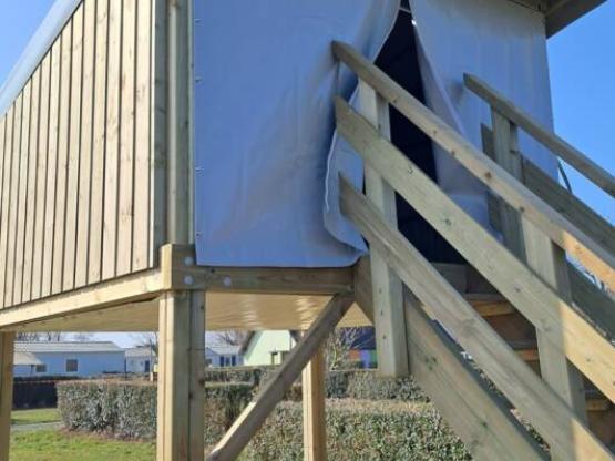 CABANE Insolite Nature Perchée- 2 pers (tente supplémentaire obligatoire au delà de 2 personnes)