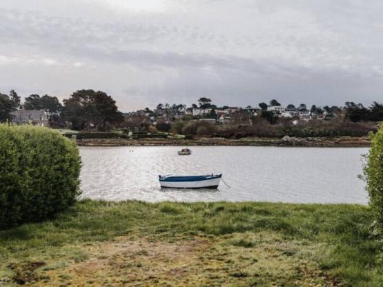 Seaside Pitch + 1 vehicle