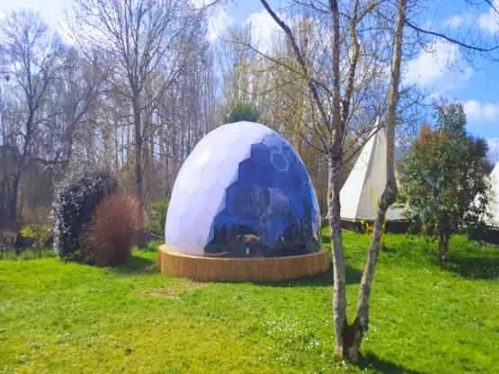 Dome / Igloo Glamping