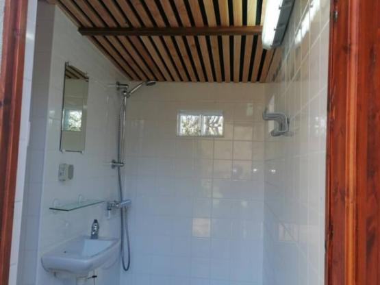 Emplacement avec sanitaires privés