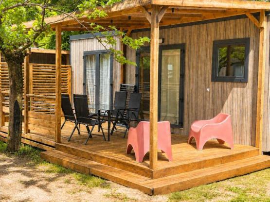 NEW// Mobil-home Oasis Premium 35m² - 2 chambres + Terrasse couverte + LV + TV + Clim + Plancha
