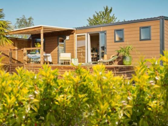 NEW // Cottage Premium 3 chambres - 2 salles de bain + 2 WC + Terrasse semi-couverte + Clim + TV