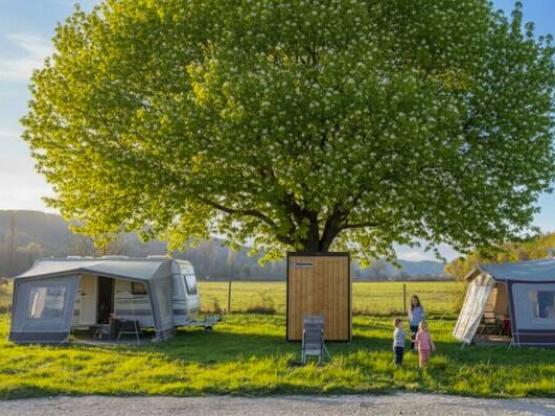 Emplacement avec sanitaires privatifs