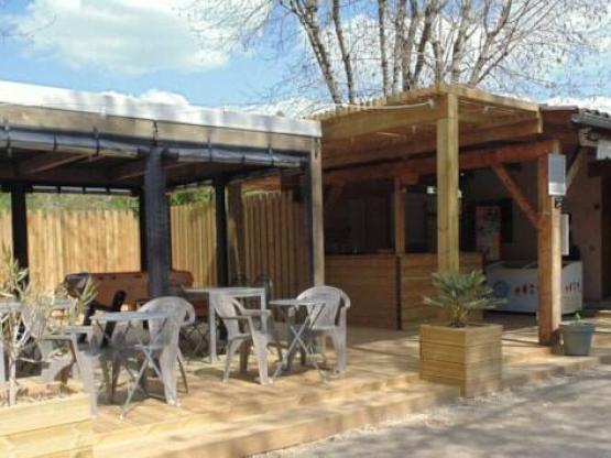 Forfait camping (emplacement, 1 véhicule)