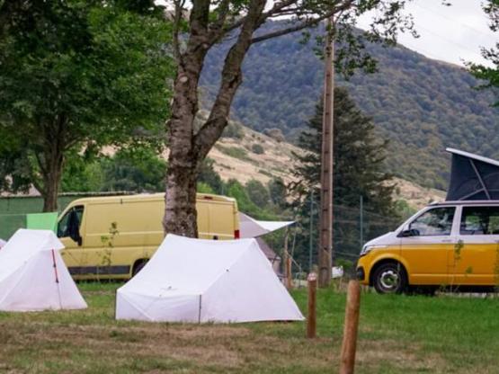 Forfait emplacement (2 personnes, 1 véhicule, 1 installation)