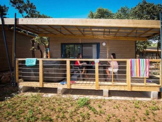 Chalet hotelier avec Jacuzzi privé