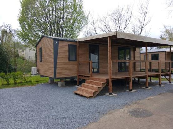 Mobil-home premium 33m2 (2 ch-4 pers) + TV + terrasse