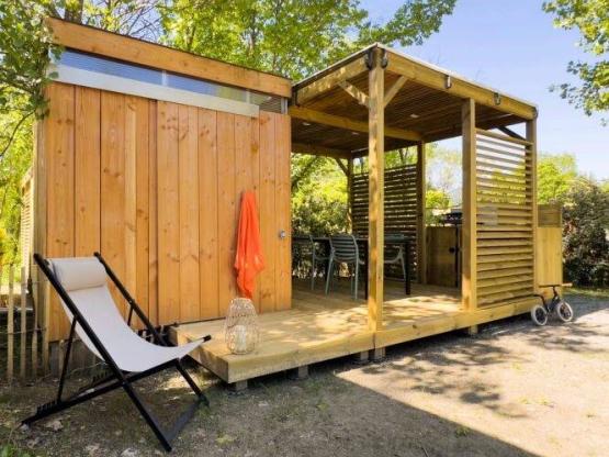 Emplacement Luxe Sanitaire Individuel + Garden Pack