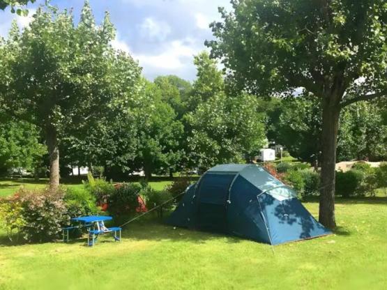 Forfait 2 personnes + emplacement tente seule