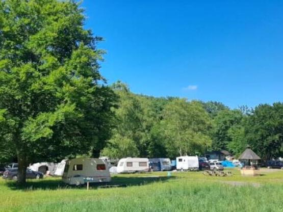 Emplacement caravane de 200m² en pleine nature