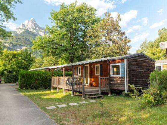 Mobil Home Standard 27m² (2ch-4pers) + TV + Terrasse - 7N
