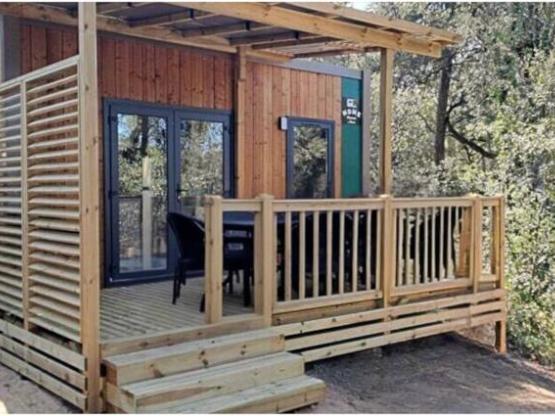 Homeflower Premium 18m² - 1 chambre + Terrasse semi-couverte + TV + LV + Clim + Draps inclus