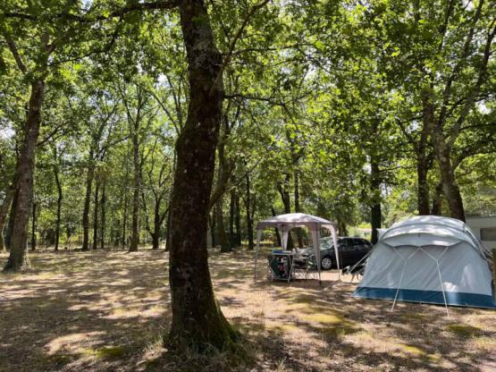 Emplacement tente , caravane , camping car sans électricité
