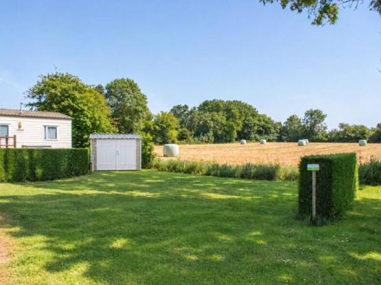 Emplacement Privilège 100m² min - électricté et eau - vue champs