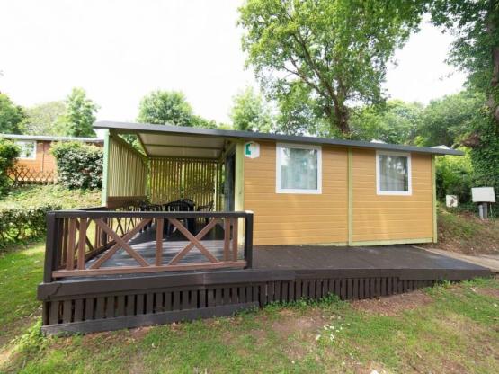 Chalet PMR - 35m² - 2 chambres - terrasse couverte - (chalet aménagé pour pers à mobilité réduite) -